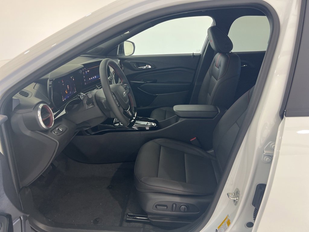 New 2026 Chevrolet Trax RS w/ Driver Confidence Package image 17