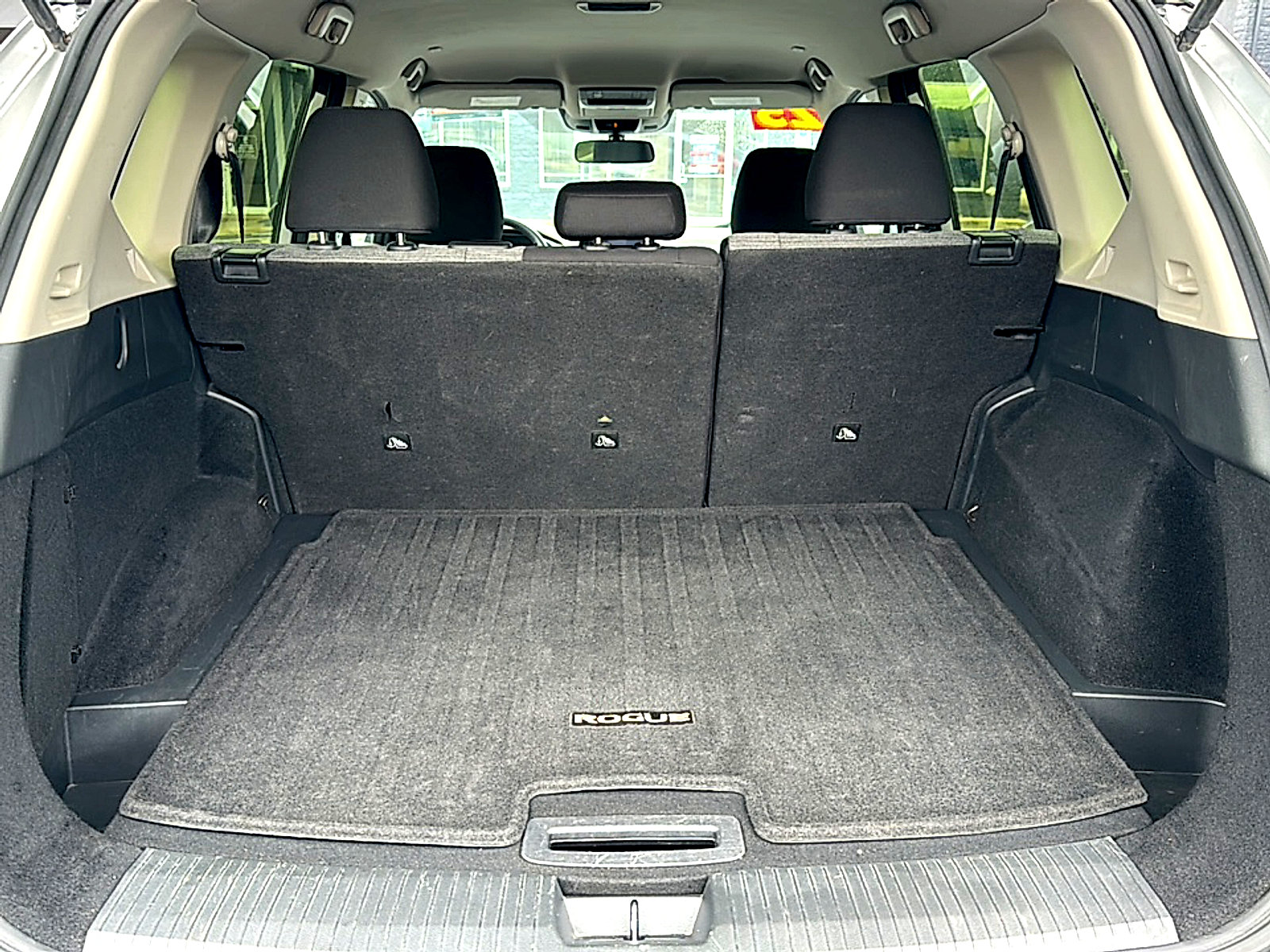 Used 2023 Nissan Rogue SV FWD image 21