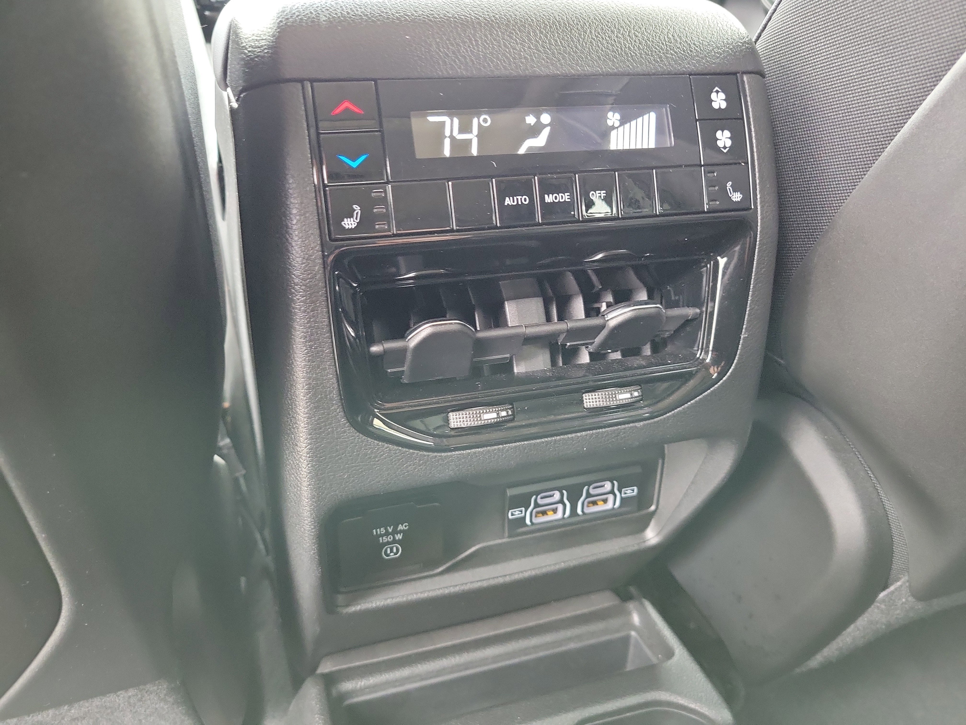 Used 2023 Jeep Grand Cherokee L Limited image 14