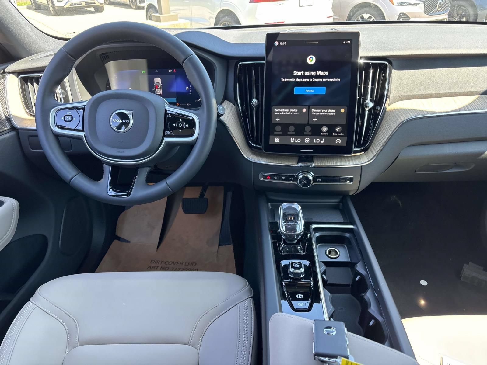 New 2026 Volvo XC60 B5 Plus w/ Protection Package Premier AWD/4WD image 27