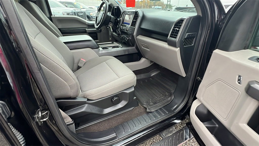 Used 2020 Ford F150 XLT w/ Equipment Group 301A Mid image 17