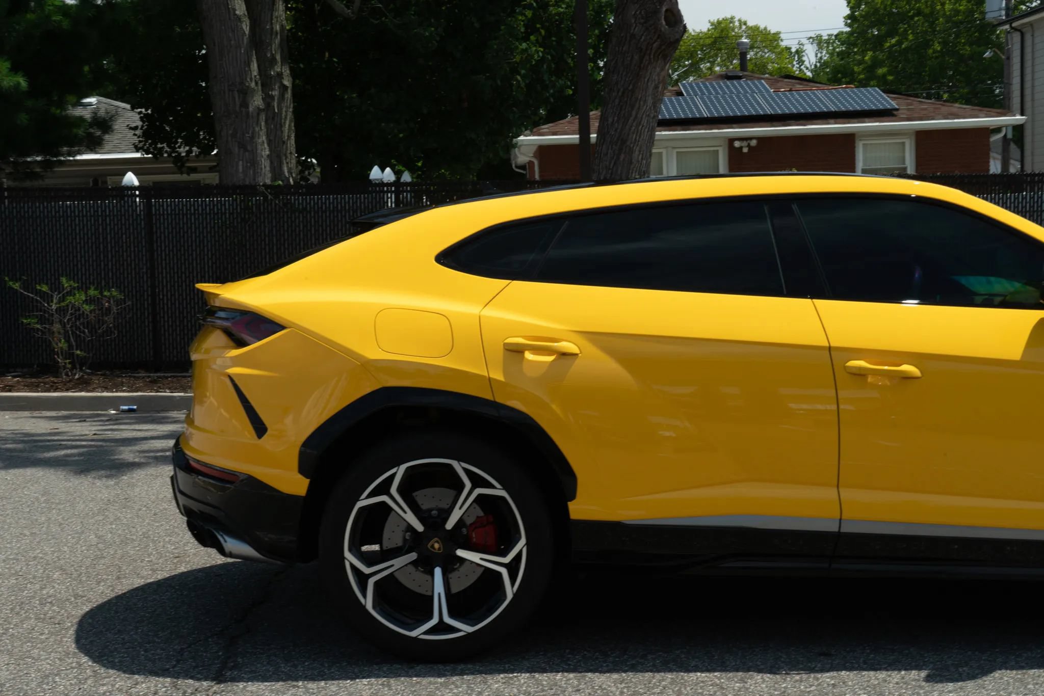 Used 2021 Lamborghini Urus AWD/4WD image 33