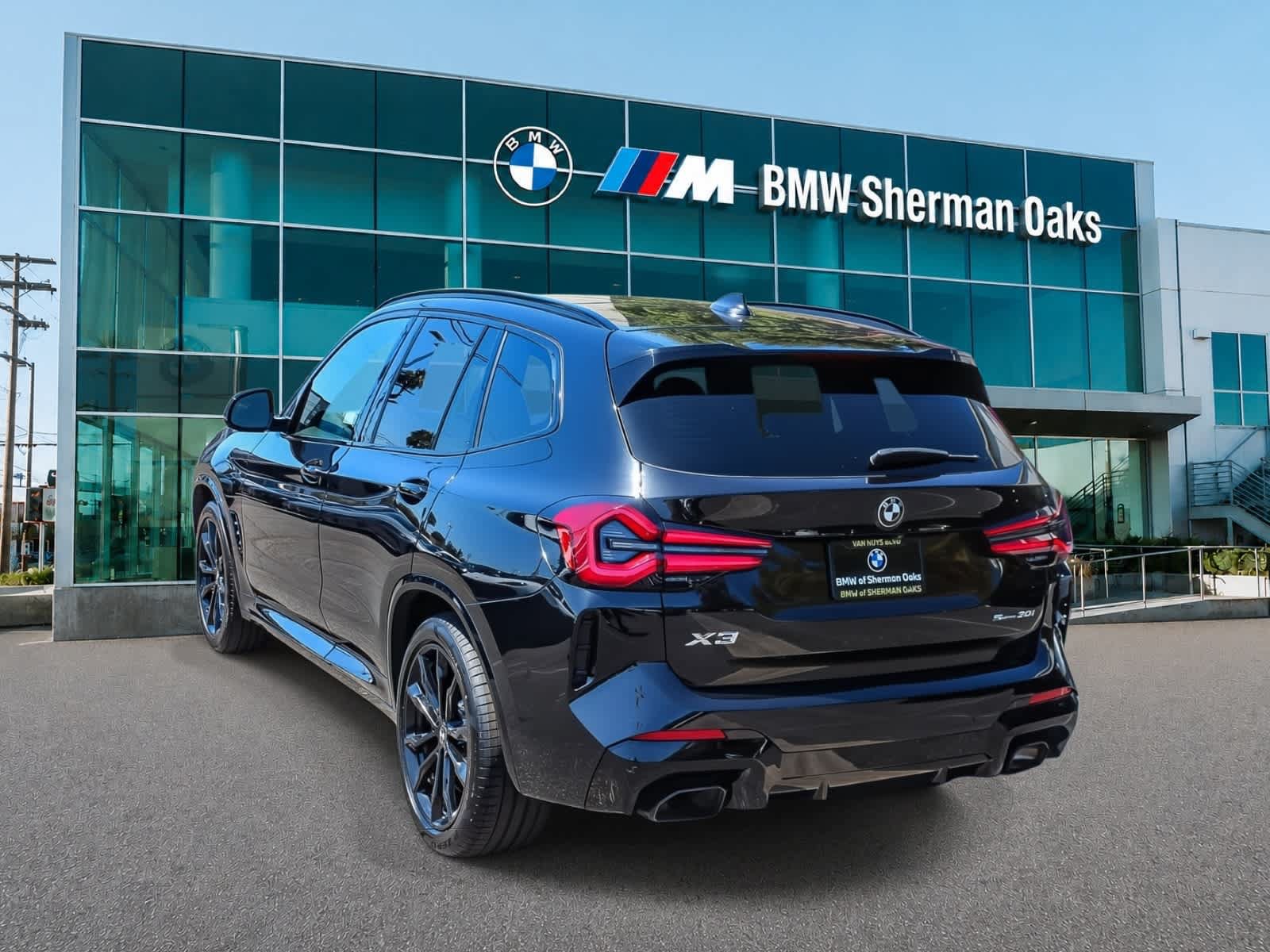 Used 2023 BMW X3 sDrive30i w/ M Sport Package RWD image 6