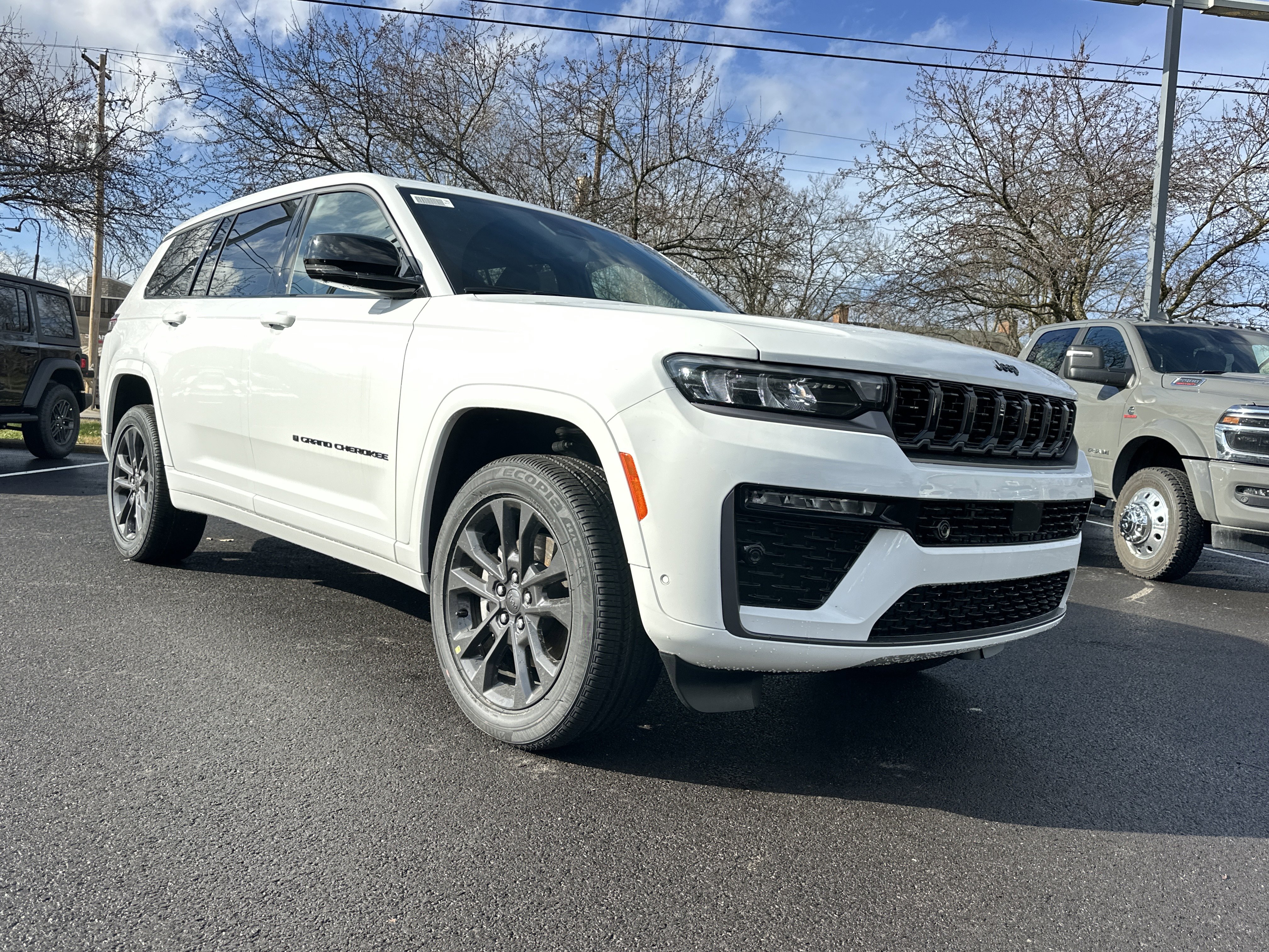 New 2026 Jeep Grand Cherokee L Limited image 23