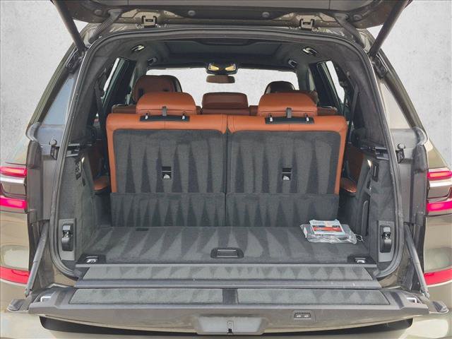 Certified 2023 BMW X7 M60i AWD/4WD image 6