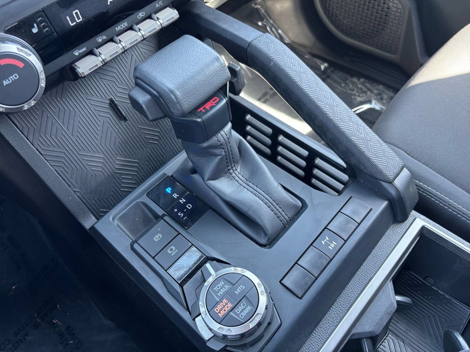Used 2025 Toyota Tacoma TRD Off-Road AWD/4WD image 38