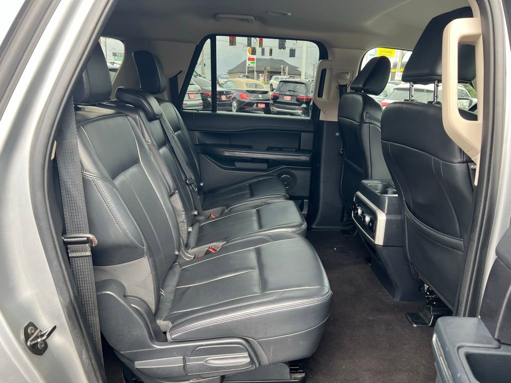 Used 2023 Ford Expedition Max XLT image 24