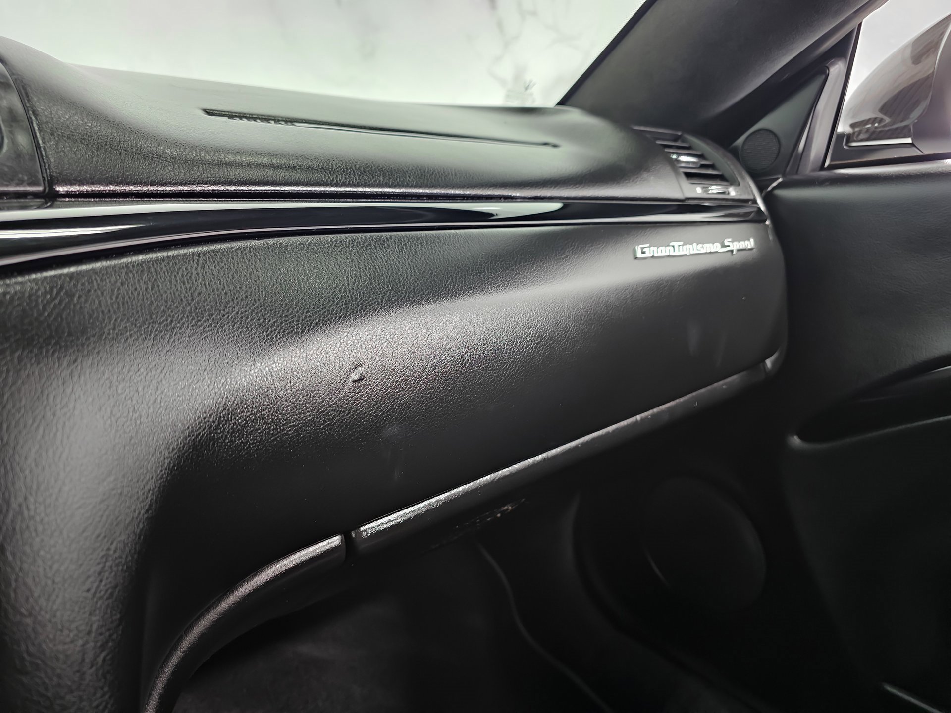 Used 2013 Maserati GranTurismo Sport image 33