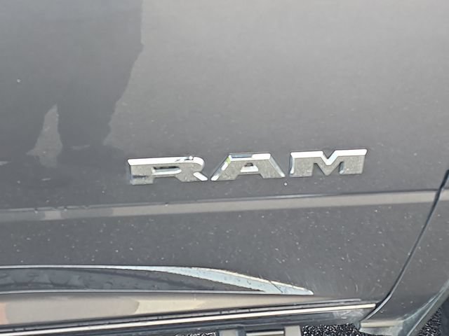 Used 2025 RAM 2500 Big Horn AWD/4WD image 33