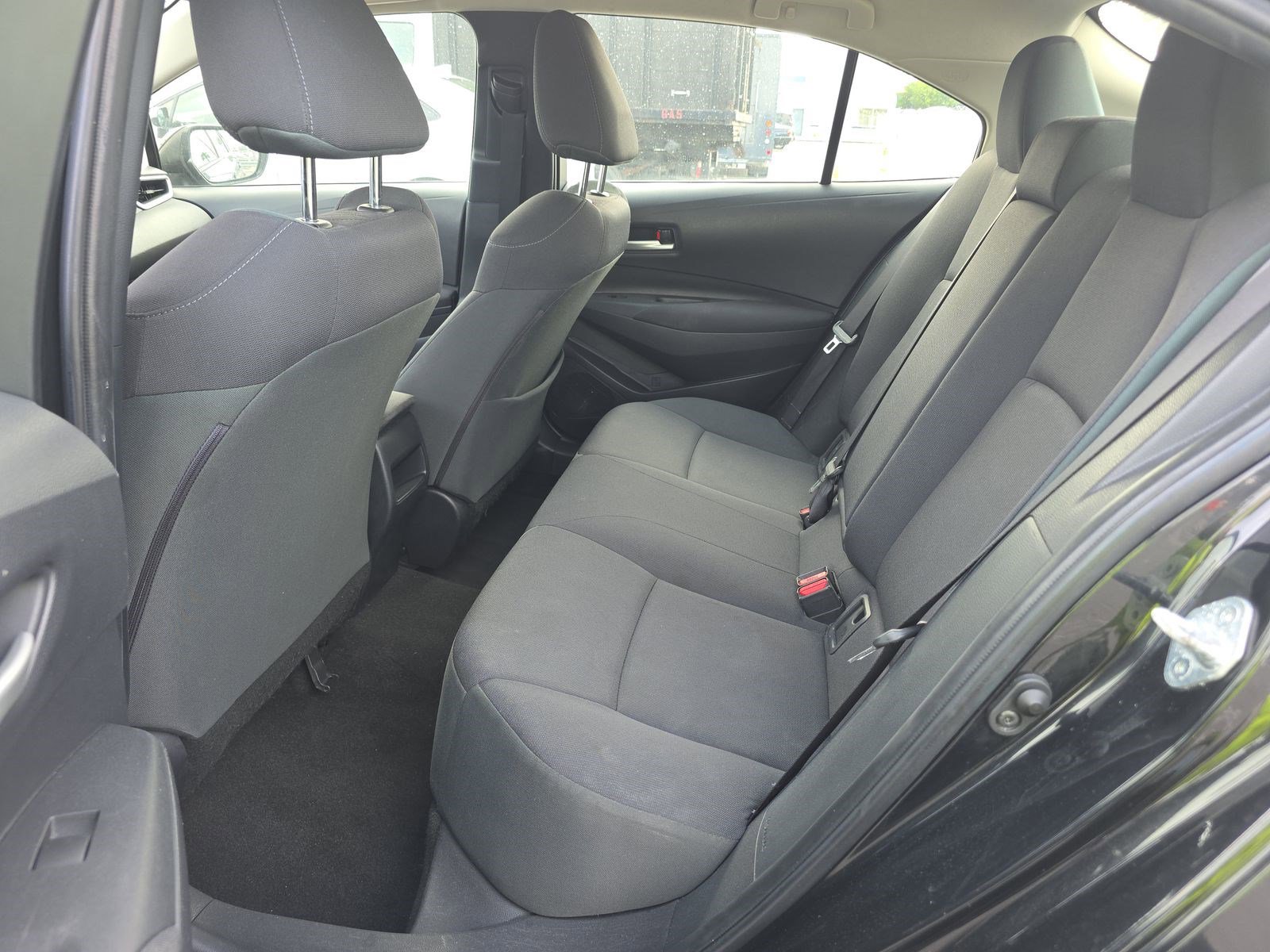 Used 2021 Toyota Corolla LE FWD image 16