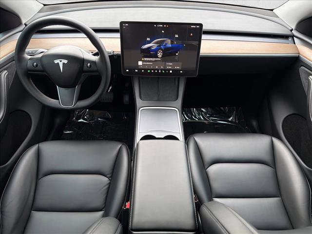 Used 2023 Tesla Model Y Long Range image 25