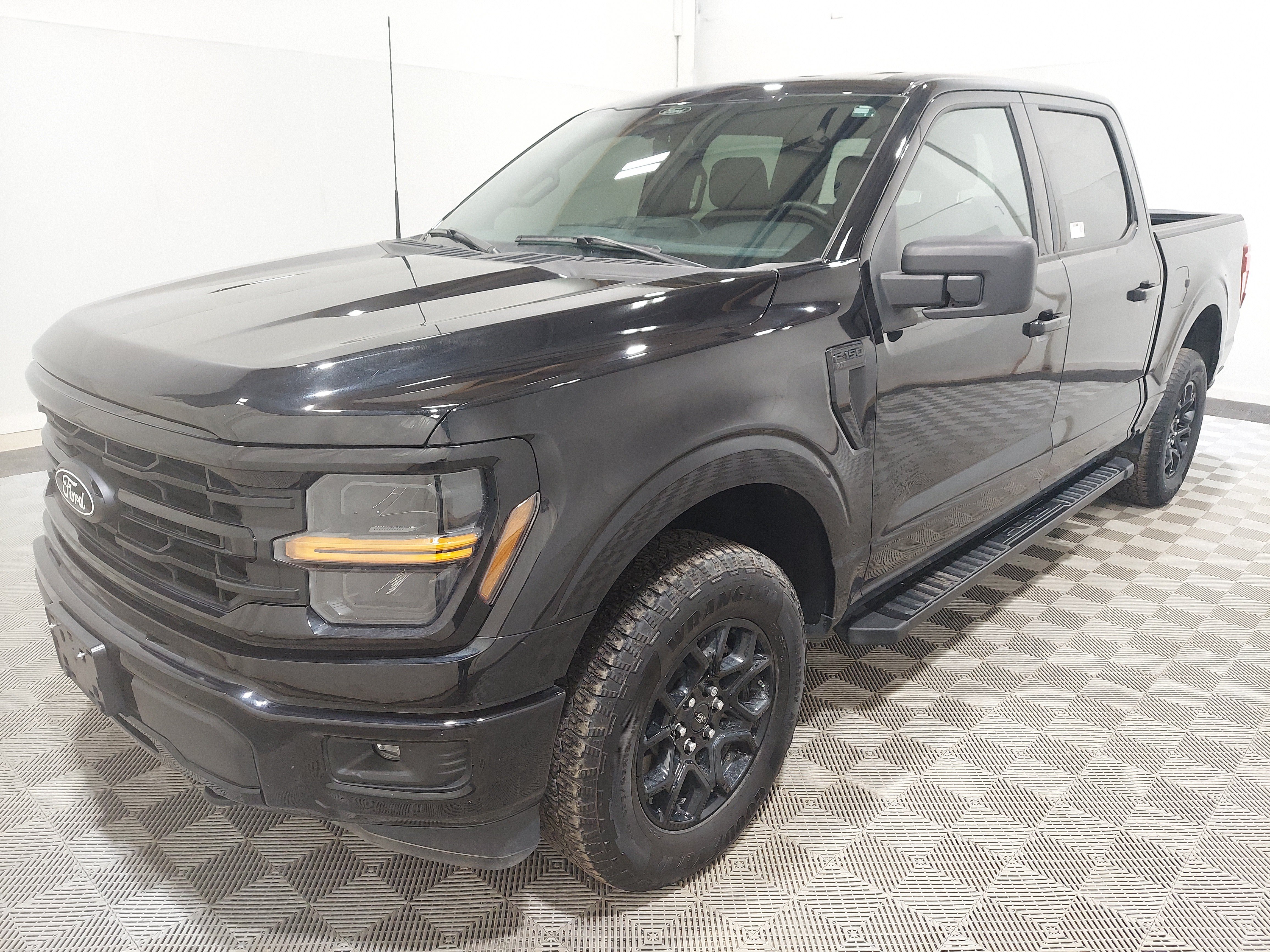 Used 2025 Ford F150 XLT w/ Equipment Group 301A Standard AWD/4WD image 1