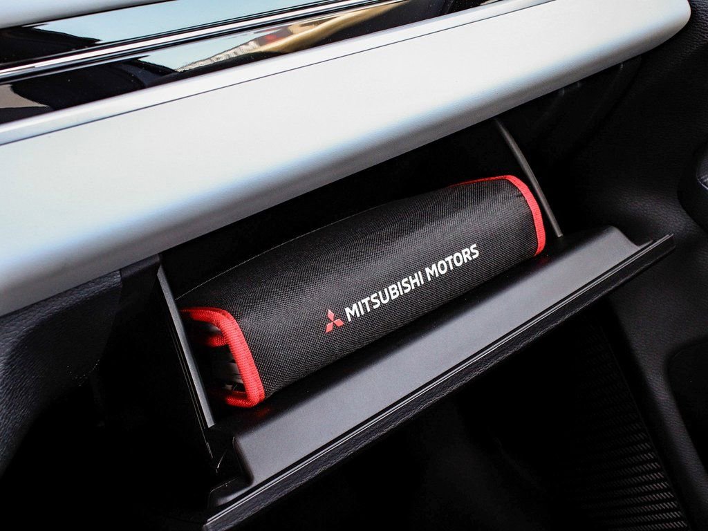 New 2025 Mitsubishi Outlander SEL image 19