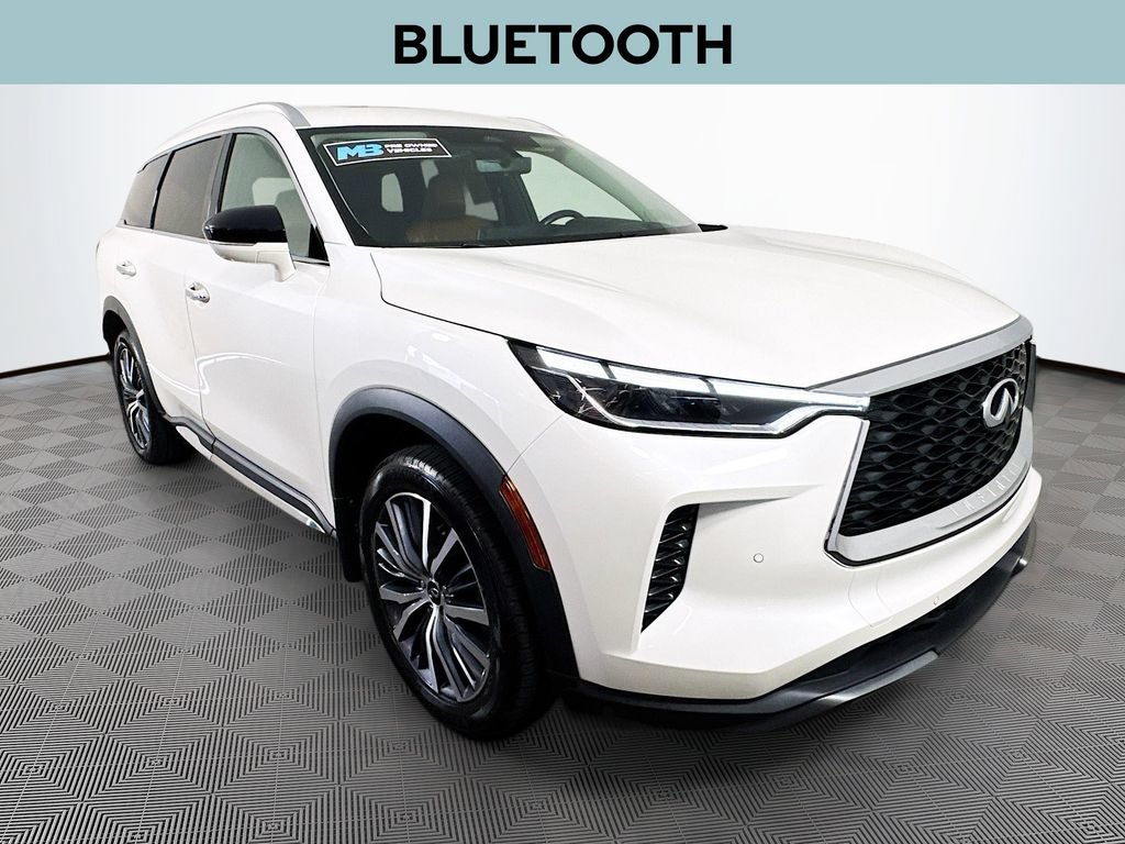 Certified 2023 INFINITI QX60 Sensory w/ Vision Package AWD/4WD image 3