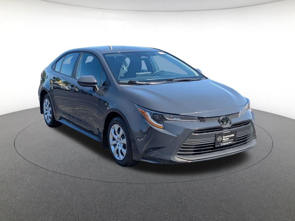 Used 2025 Toyota Corolla LE FWD image 3