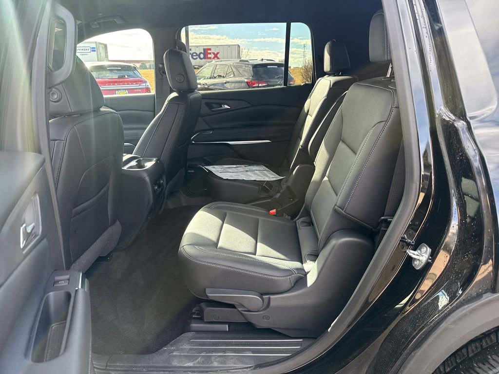 New 2025 Chevrolet Traverse LT w/ Enhanced Driving Package image 24
