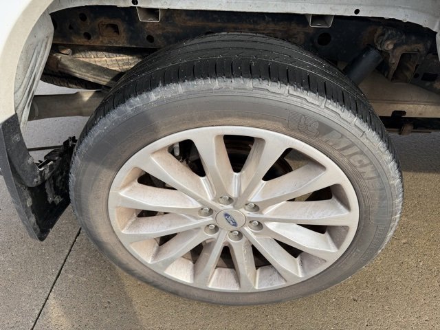 Used 2019 Ford F150 Limited image 11