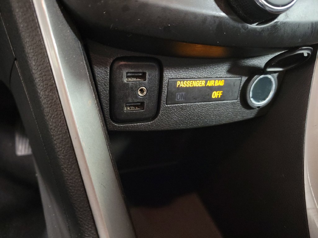 Used 2017 Chevrolet Trax LS AWD/4WD image 19