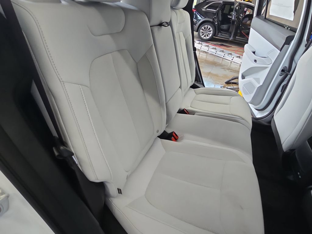 New 2026 Jeep Cherokee Laredo AWD/4WD image 11