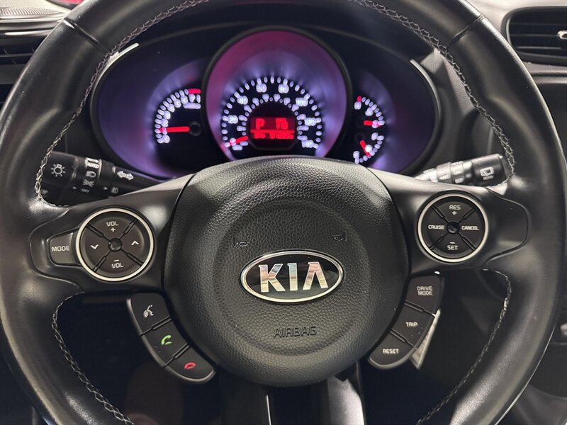 Used 2018 Kia Soul + image 19