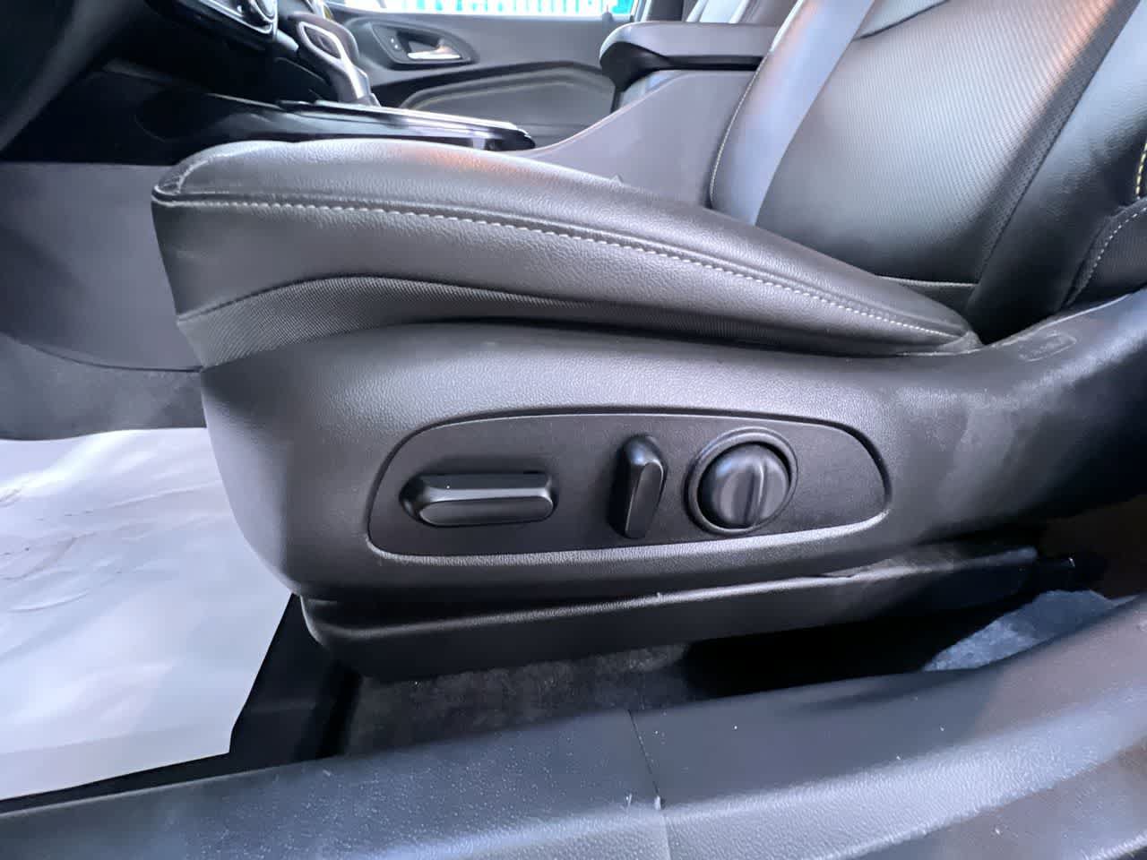 Used 2025 Chevrolet Trax ACTIV w/ Driver Confidence Package FWD image 13