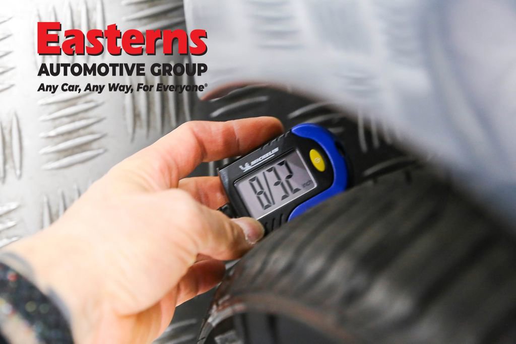 Used 2021 Toyota Corolla SE w/ SE Premium Package image 27