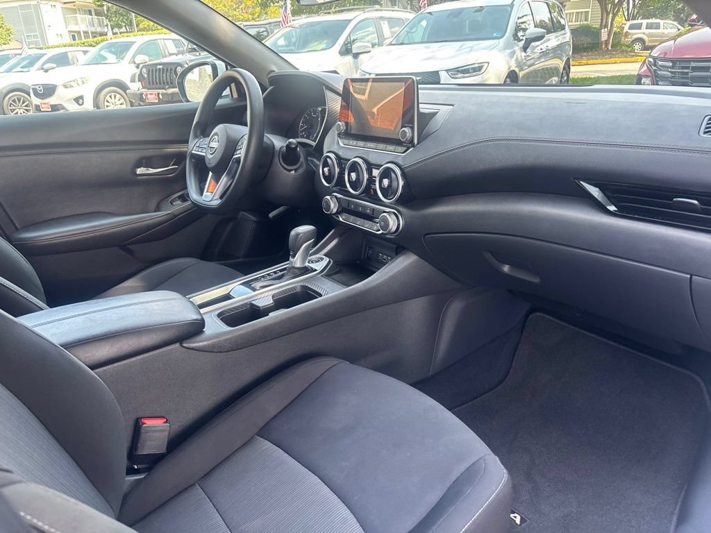 Used 2025 Nissan Sentra SV FWD image 31