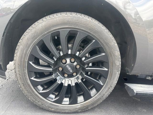 Used 2024 Lincoln Navigator Black Label AWD/4WD image 14