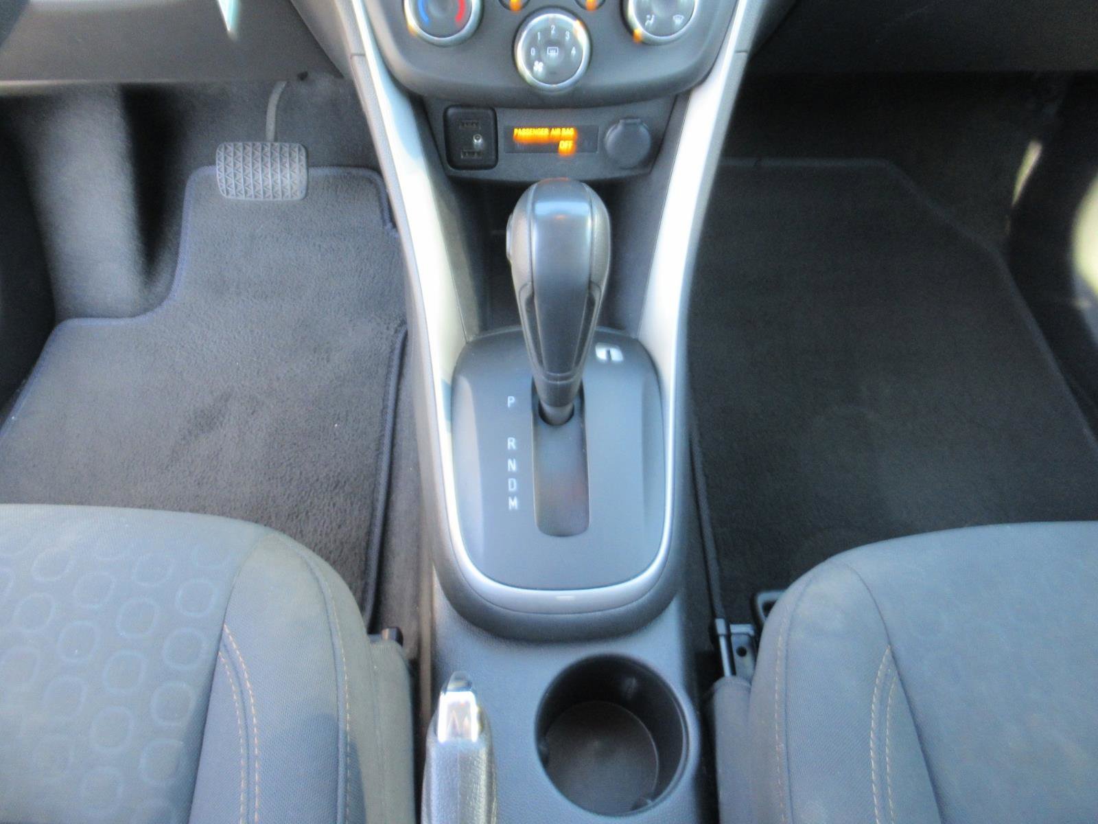 Used 2022 Chevrolet Trax LS w/ Tint and Cruise Package image 22