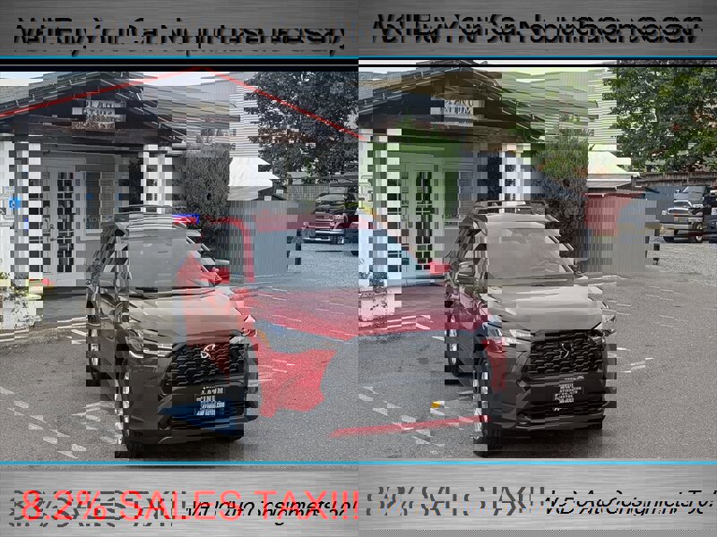 Used 2022 Toyota Corolla Cross LE image 3