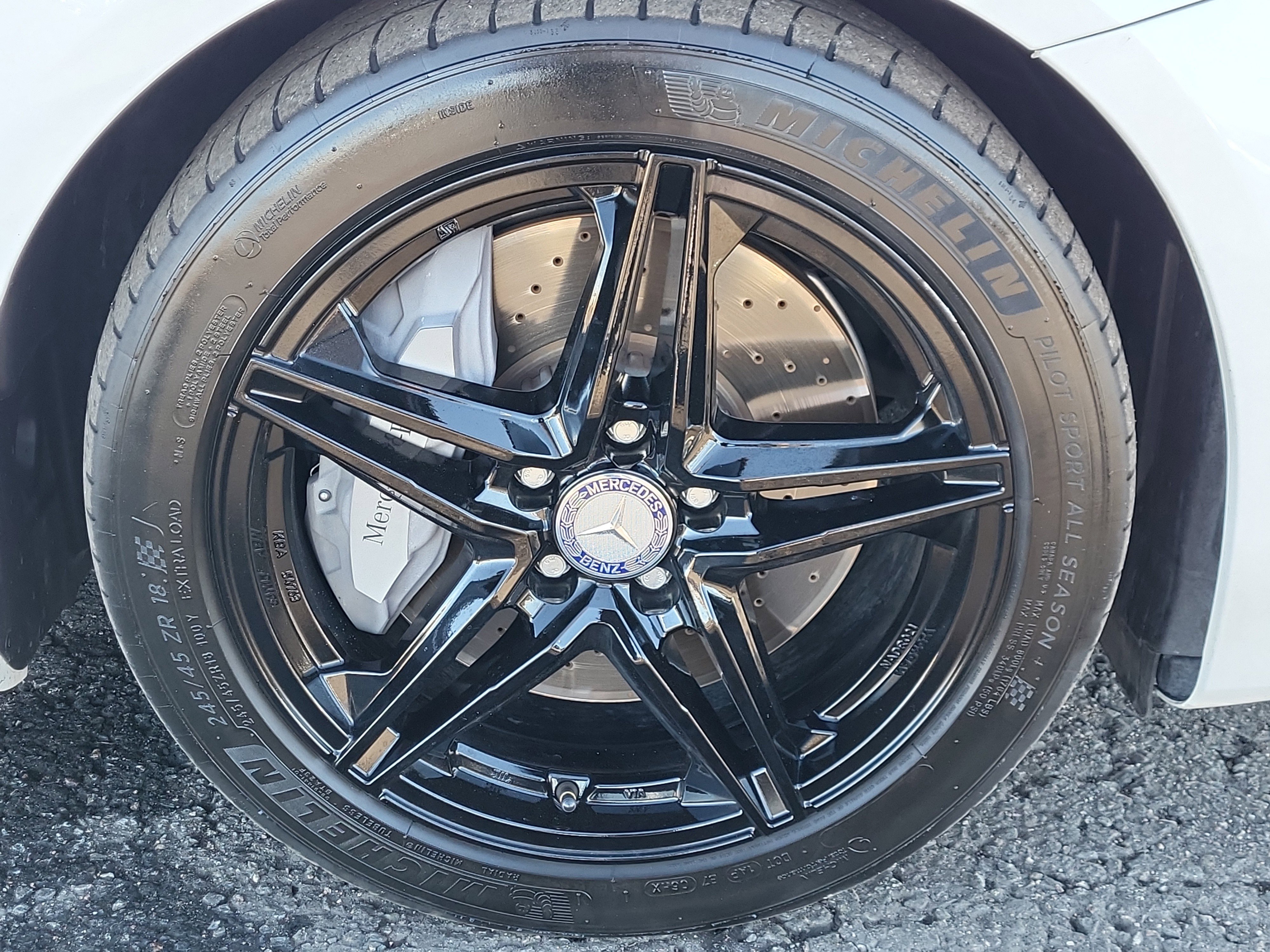 Used 2017 Mercedes-Benz E 300 4MATIC image 23