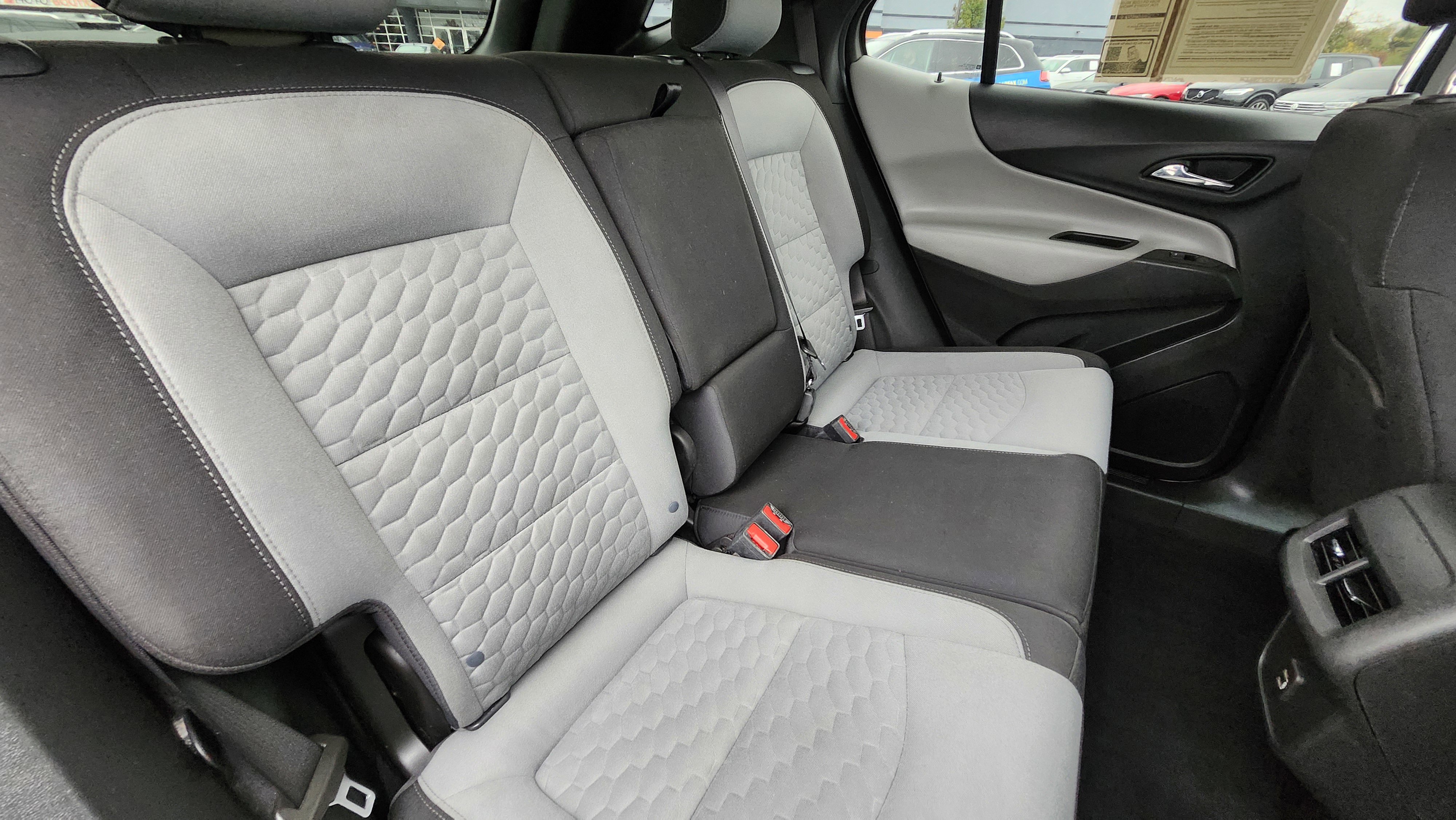 Used 2021 Chevrolet Equinox LS w/ LS Convenience Package image 13