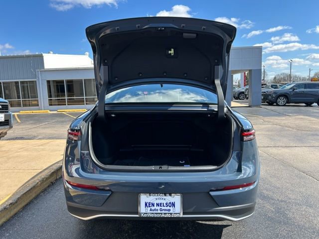 Used 2026 Toyota Crown XLE image 9