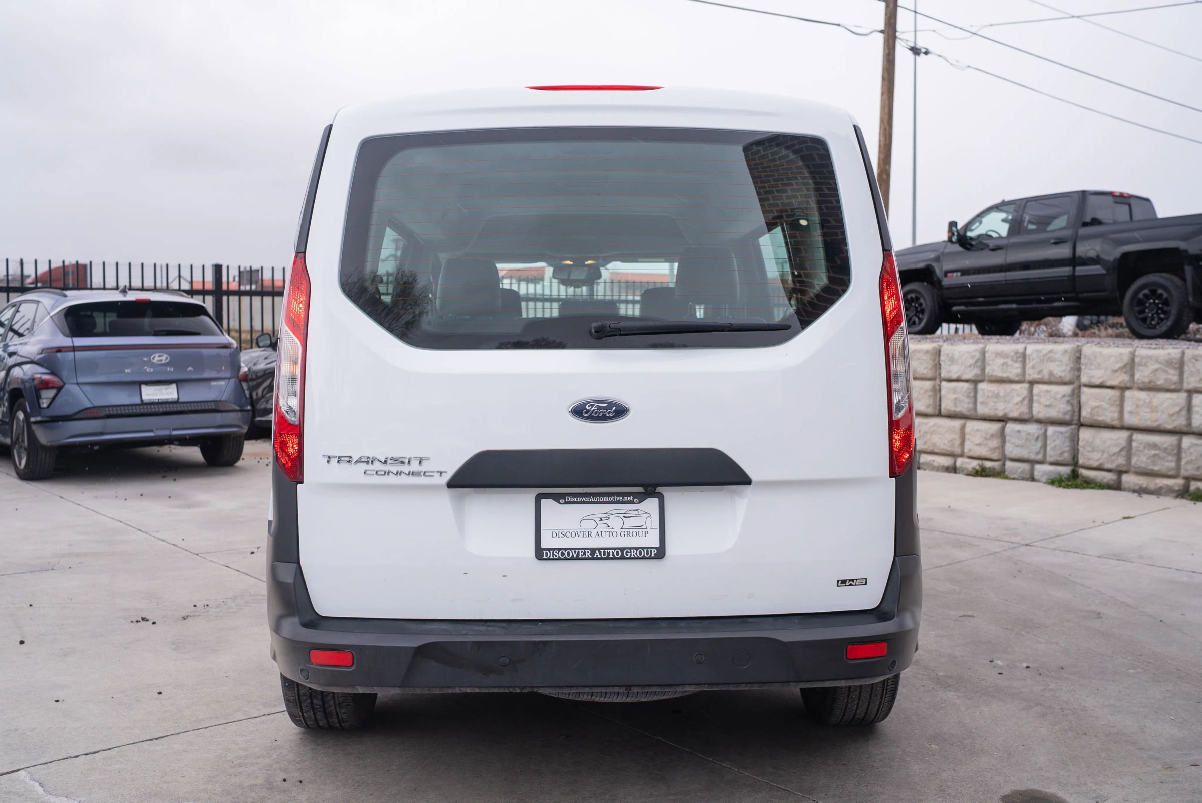 Used 2023 Ford Transit Connect XL image 6