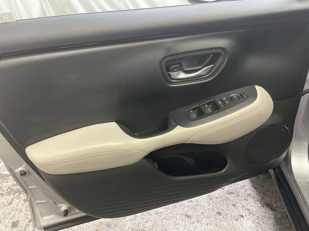 Certified 2023 Honda HR-V LX image 13