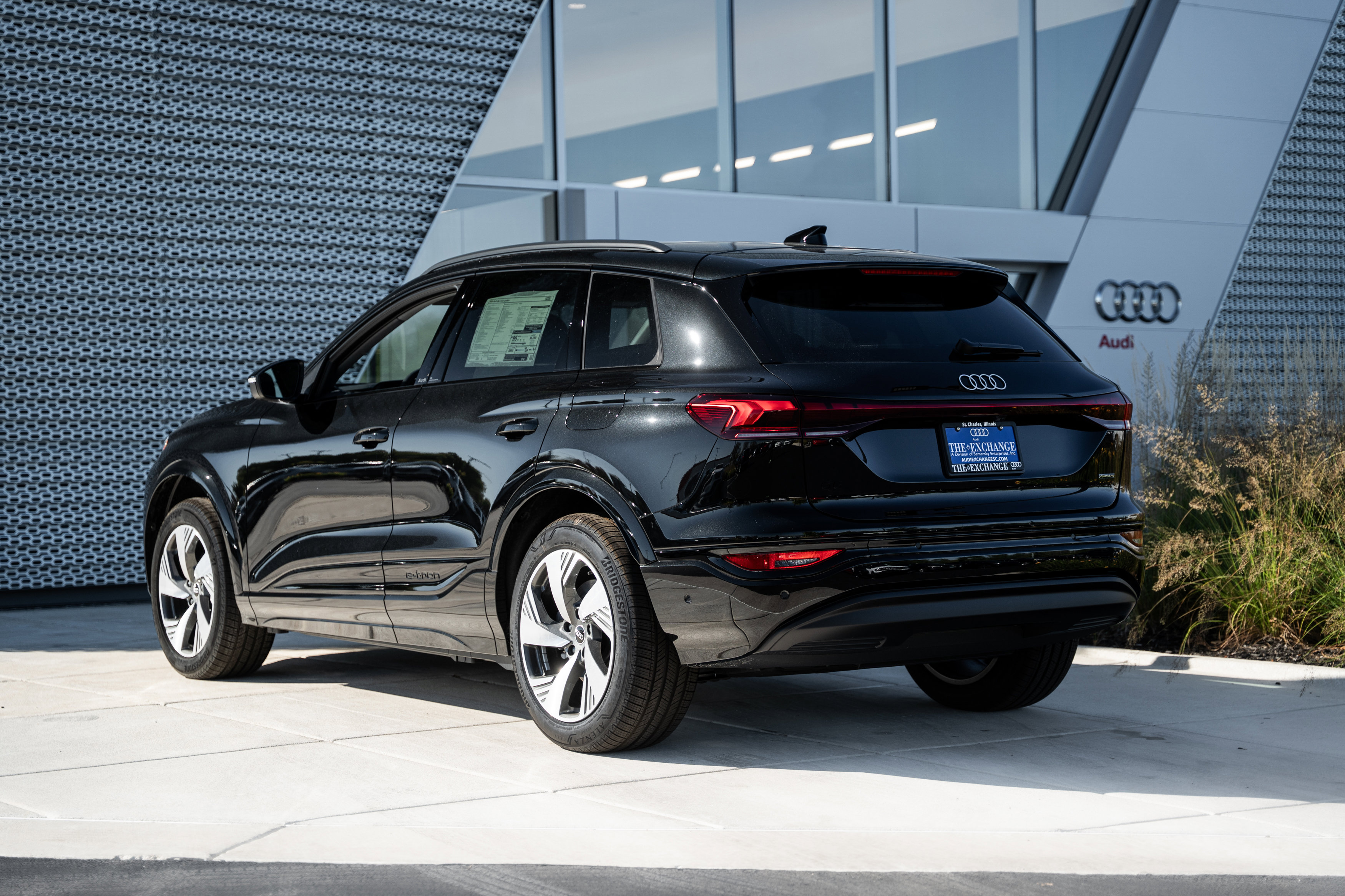 New 2025 Audi Q6 e-tron Premium Plus image 10