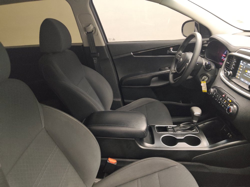 Used 2020 Kia Sorento L FWD image 21