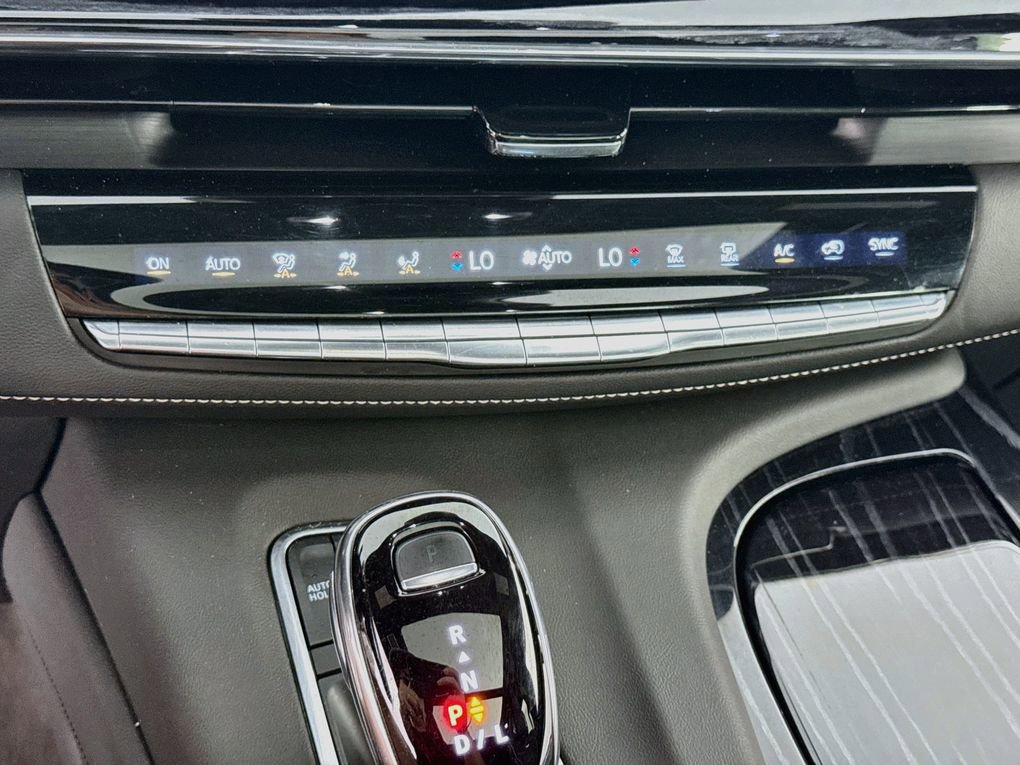 Used 2022 Cadillac Escalade Sport w/ Touring Package AWD/4WD image 19
