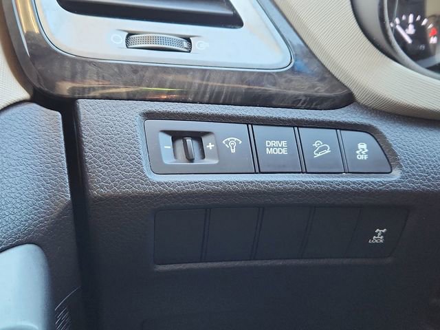 Used 2017 Hyundai Santa Fe Sport image 36