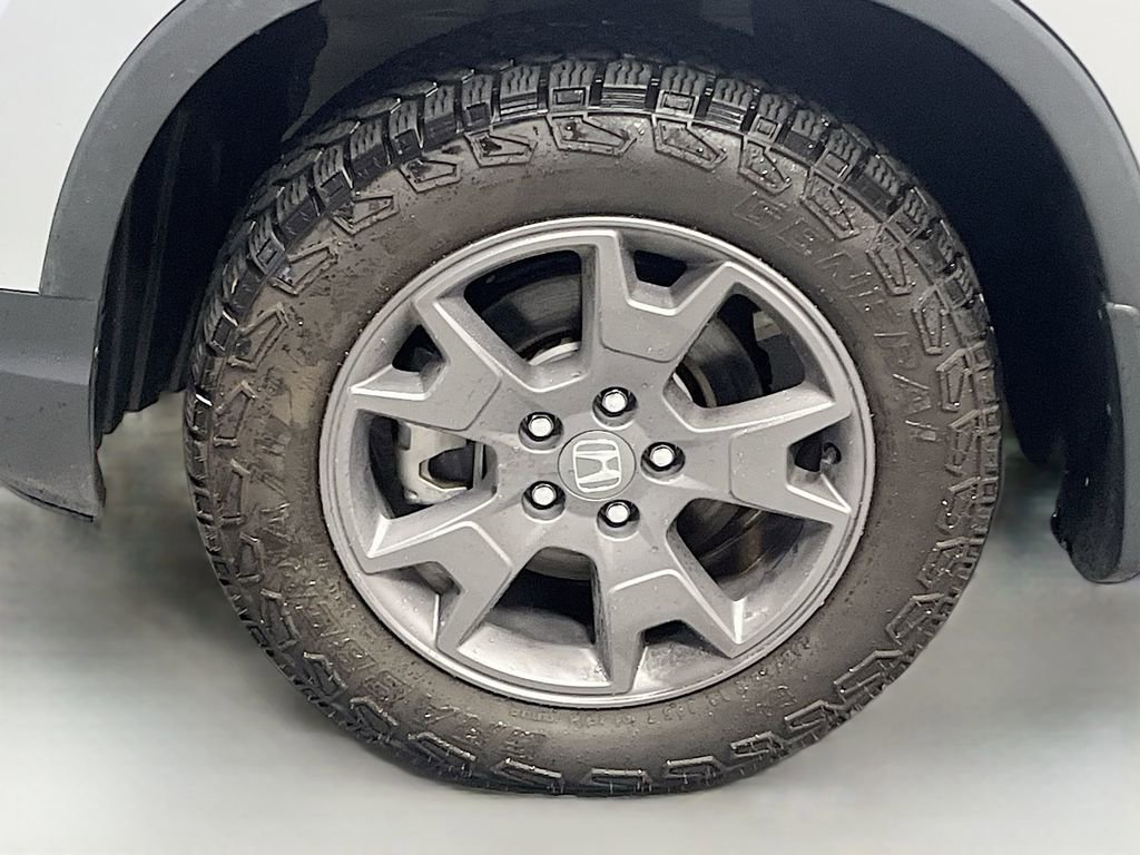 Used 2024 Honda Passport TrailSport image 33