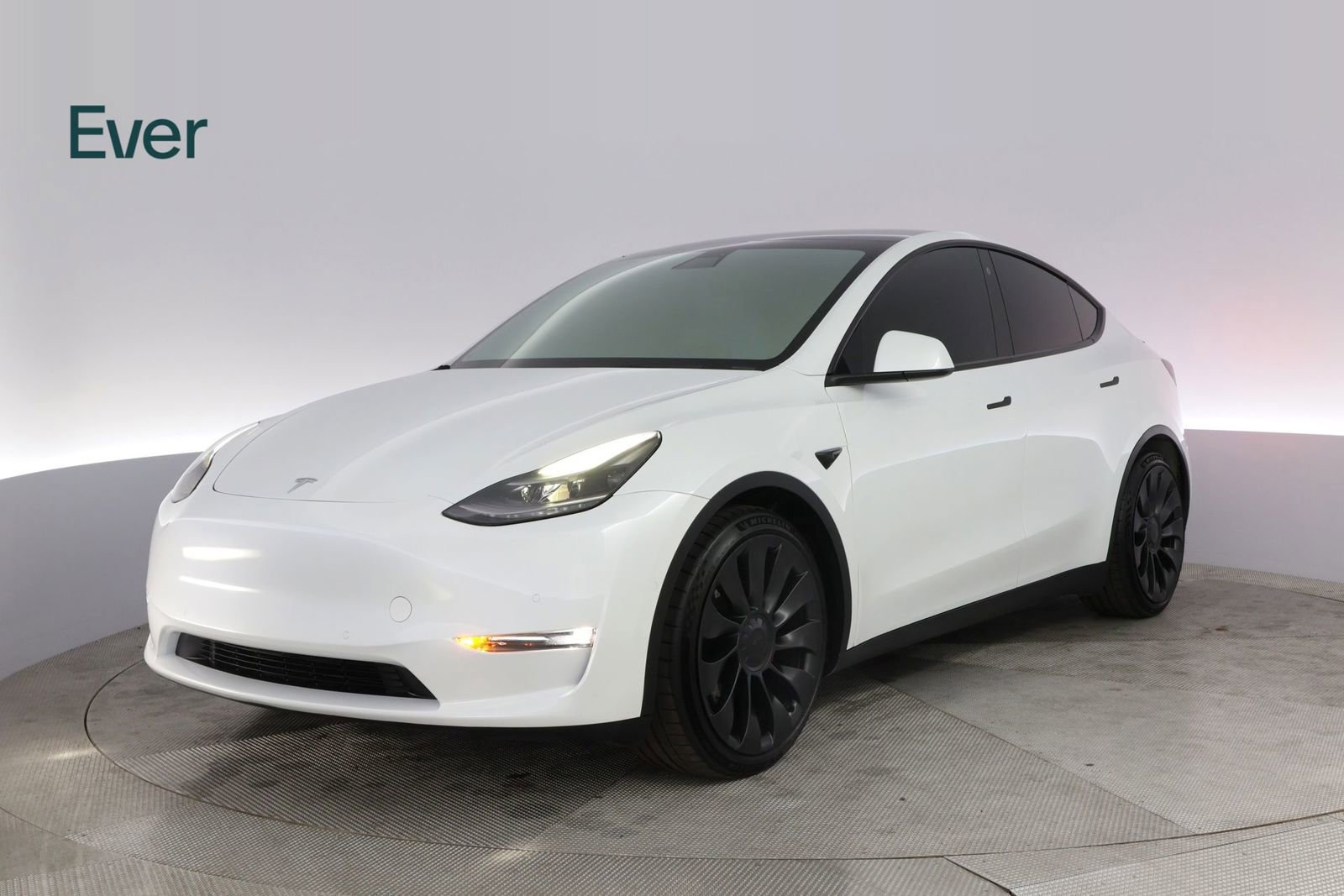 Used 2022 Tesla Model Y Performance image 2