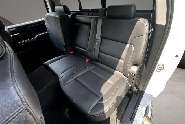 Used 2019 GMC Sierra 2500 SLT w/ Driver Alert Package AWD/4WD image 23