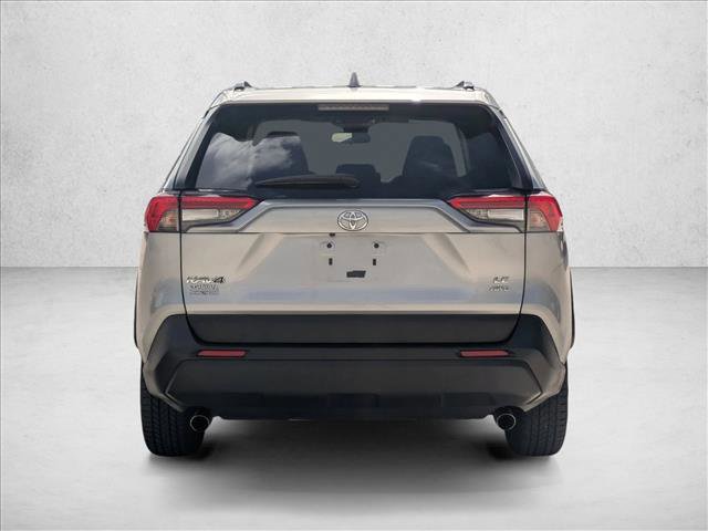 Used 2020 Toyota RAV4 LE image 6
