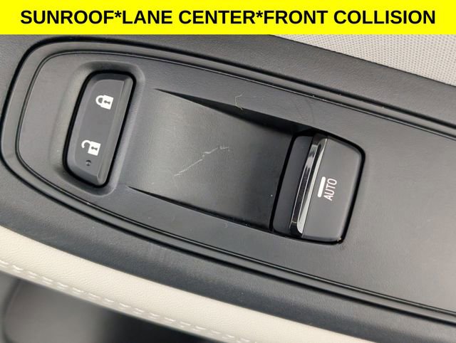 Used 2023 Subaru Forester Premium image 33