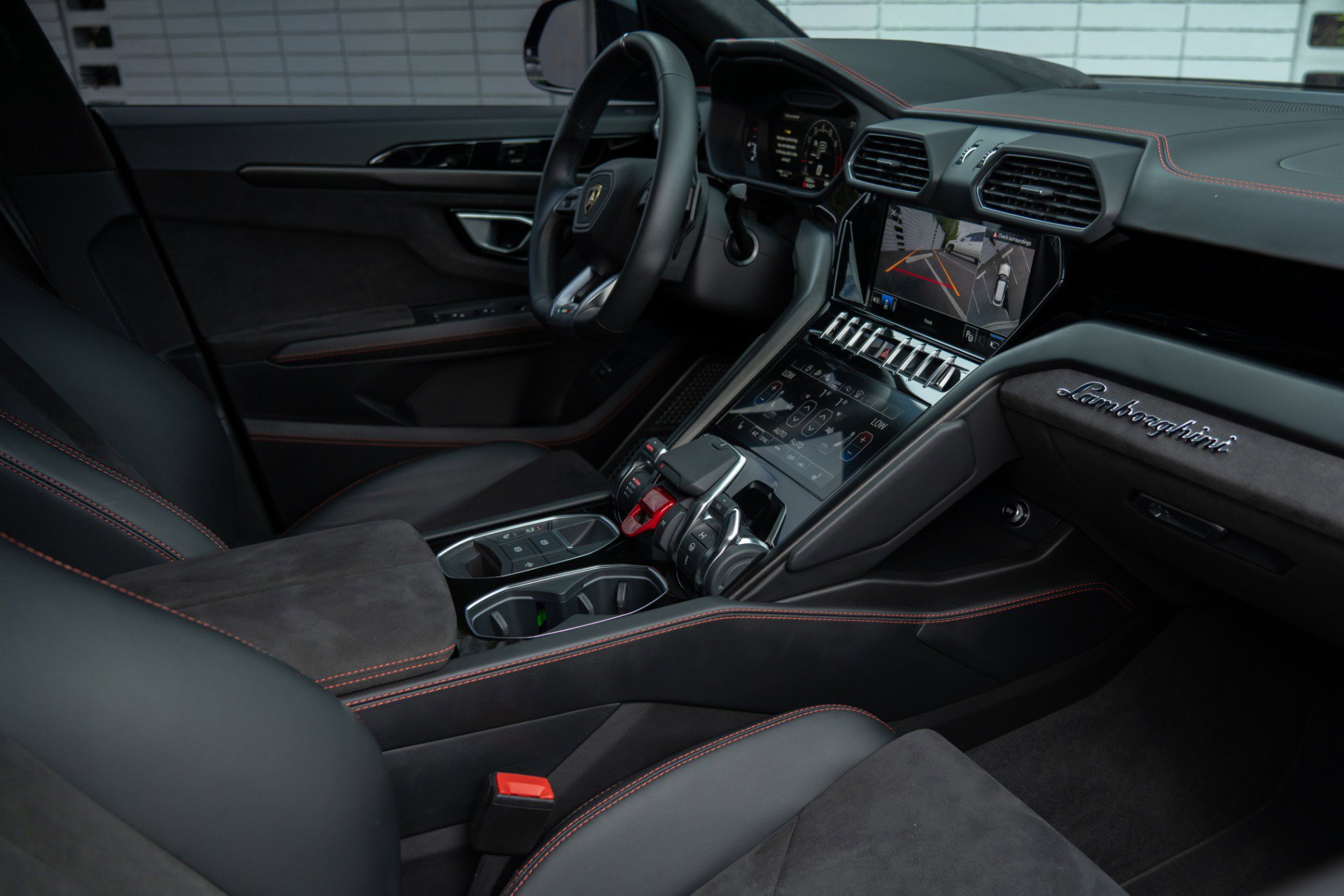 Used 2024 Lamborghini Urus S image 34