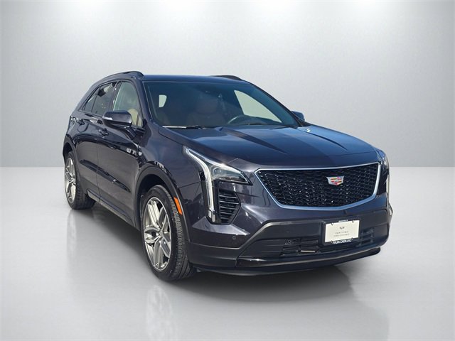 Used 2023 Cadillac XT4 Sport image 3