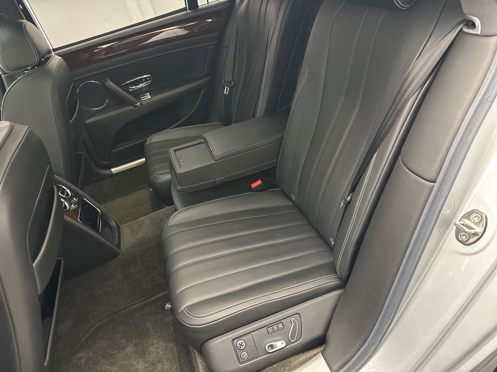 Used 2015 Bentley Flying Spur V8 image 15