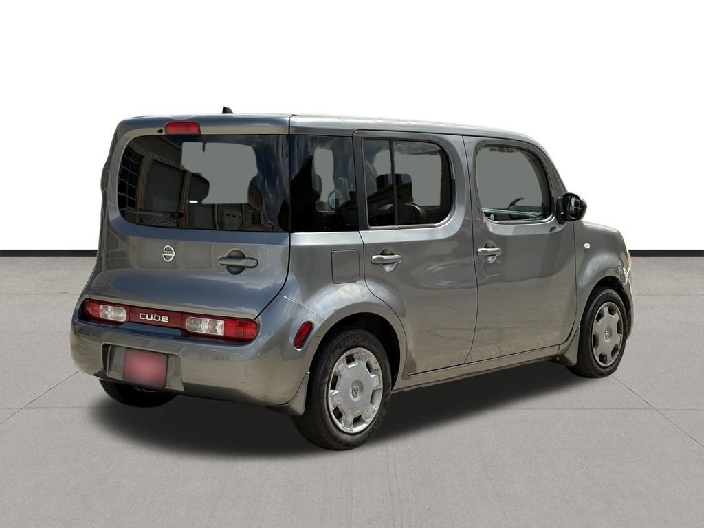 Used 2010 Nissan Cube 1.8 w/ Interior Designer Pkg FWD image 5