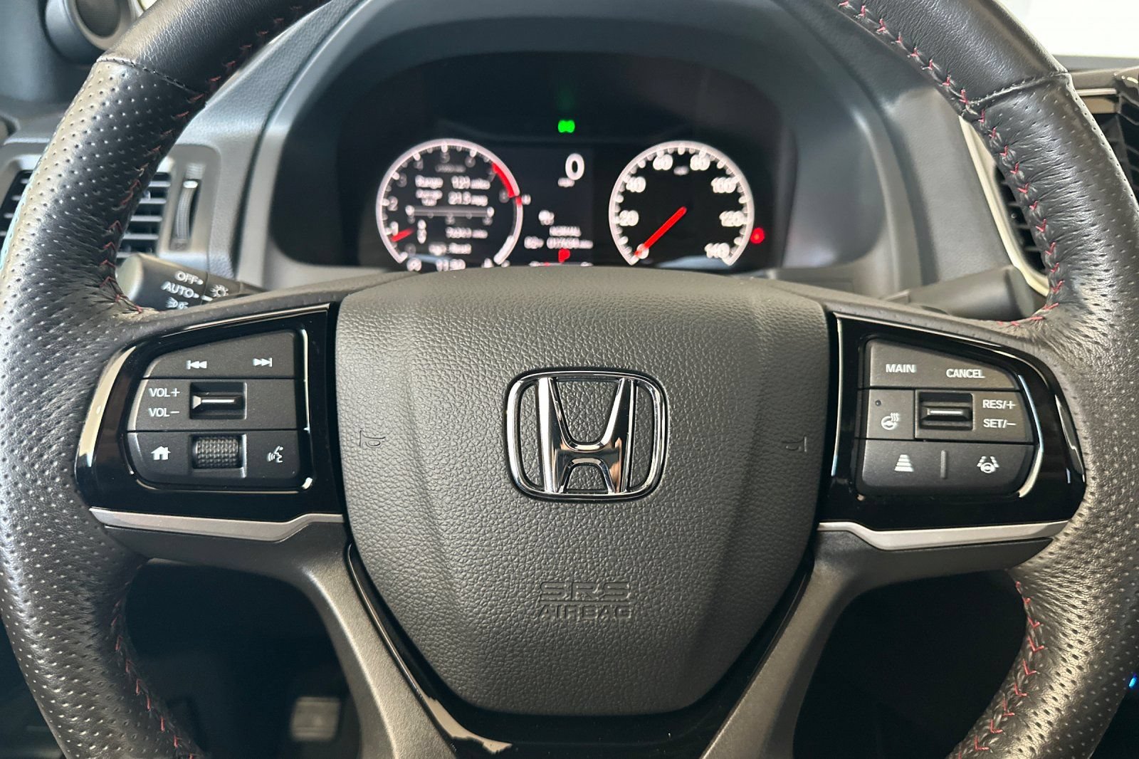 Certified 2025 Honda Ridgeline Black Edition image 22