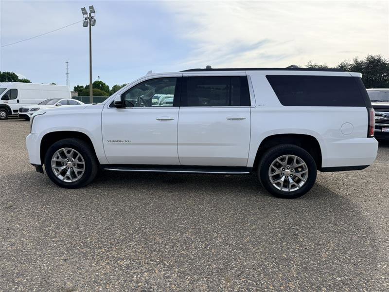 Used 2016 GMC Yukon XL SLT w/ Open Road Package AWD/4WD image 8